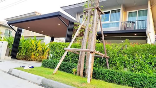 รับติดตั้งโครงหลังคากันสาดทุกชนิด